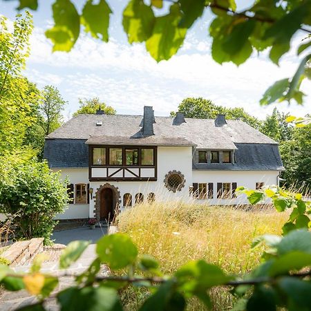 Landhaus Karbach Komplett Oder Einzelne Wohneinheiten Villa Inkl Sauna Bzw Waldhaeuschen Hirten Bagian luar foto