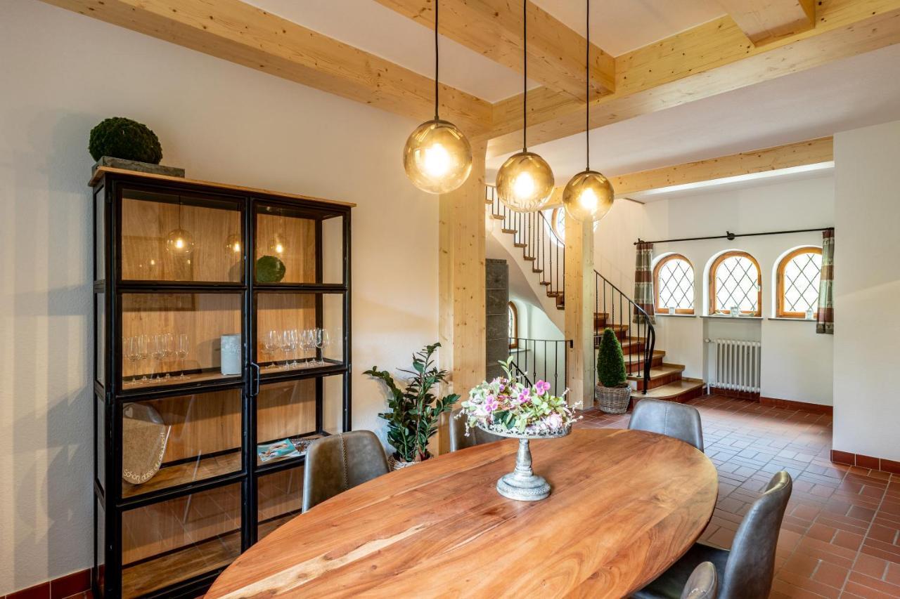 Landhaus Karbach Komplett Oder Einzelne Wohneinheiten Villa Inkl Sauna Bzw Waldhaeuschen Hirten Bagian luar foto